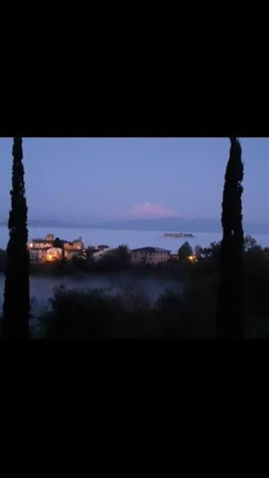 Country House - La Casetta Nel Borgo 산베난초 외부 사진